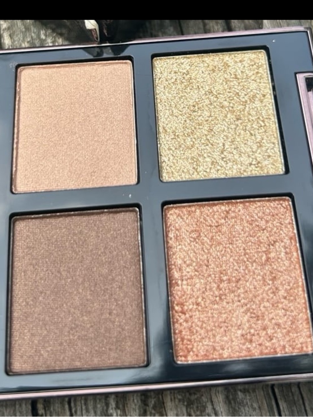 Tom Ford Eyeshadow Quad — GOLDEN MINK (BRAND NEW IN BOX) - Picture 3 of 4